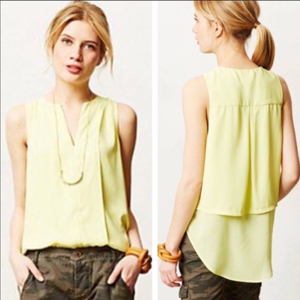 Anthropologie Maeve key hole high low top size S
